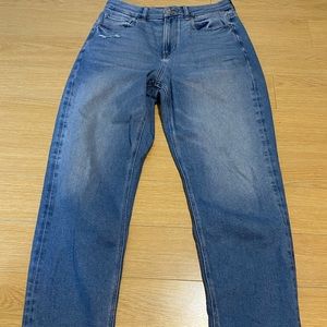 American Eagle Mom Jeans